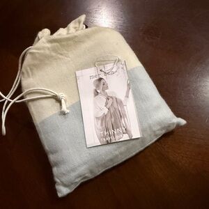 Light weight “Thinny” travel wrap from Mersea